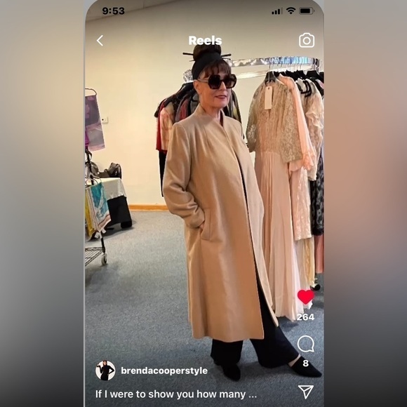 Fleurette Neiman-Marcus Vintage 100% Camel Hair Belted Wrap Walking Trench Coat - Picture 4 of 17